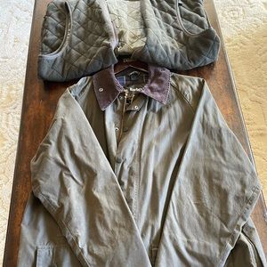 Mens XL Barbour jacket with zip in liner. Gently used. Very warm, broken in.
